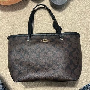 Coach mini tote